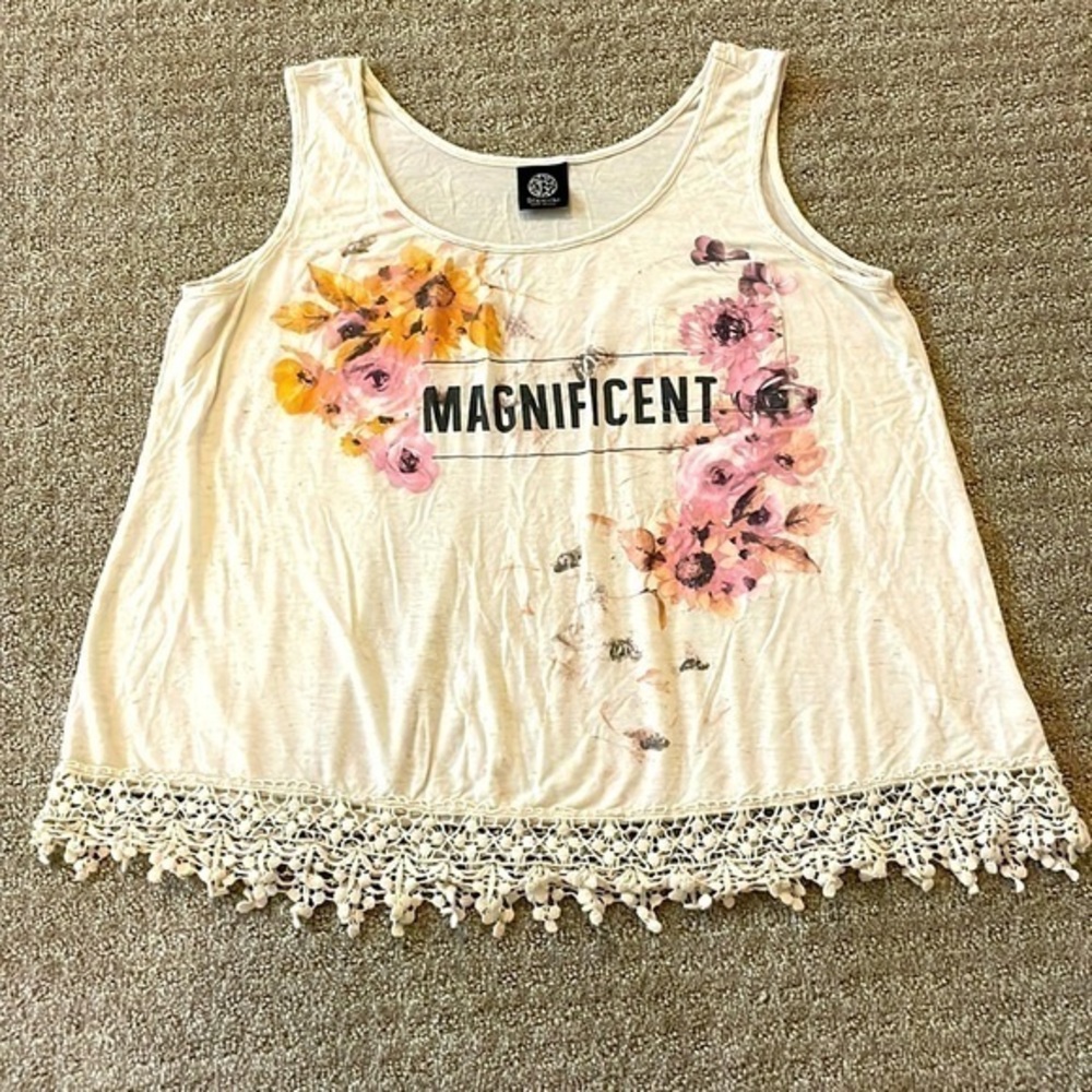 Bobeau โMagnificentโ Floral Boho Tank Top
